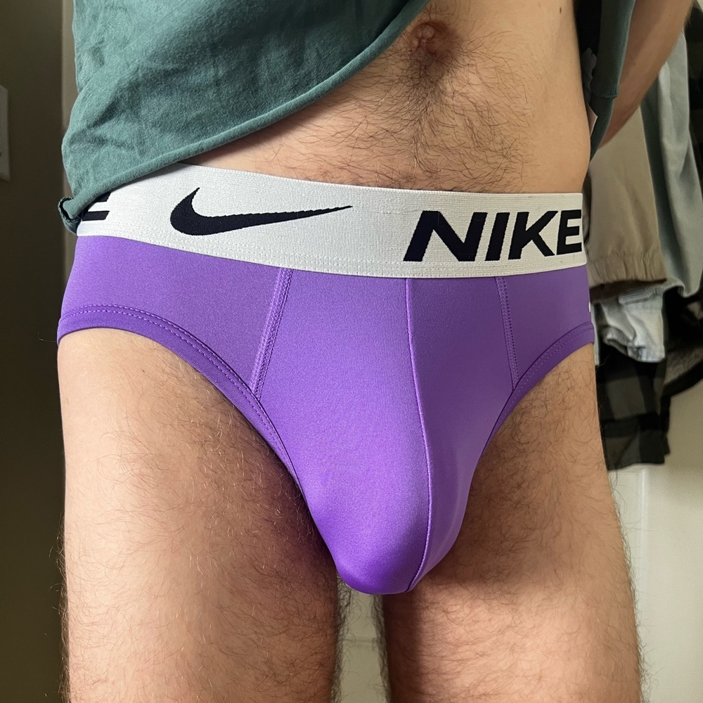 Nike Men's Vibrant Purple Briefs